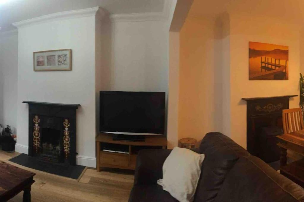 Spacious 5 Large Bedroom Victorian House - Beach 2 Miles Poole Dış mekan fotoğraf